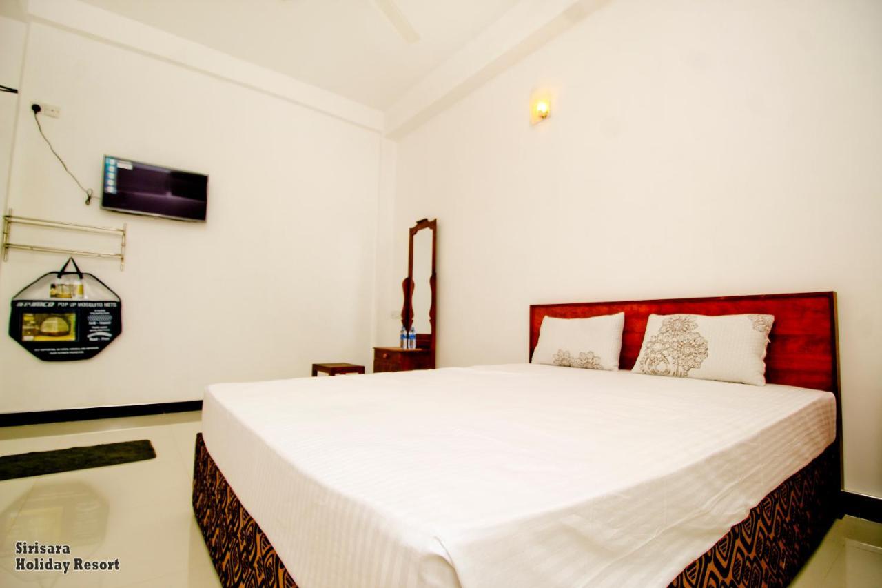 Sirisara Holiday Resort Anuradhapura Buitenkant foto
